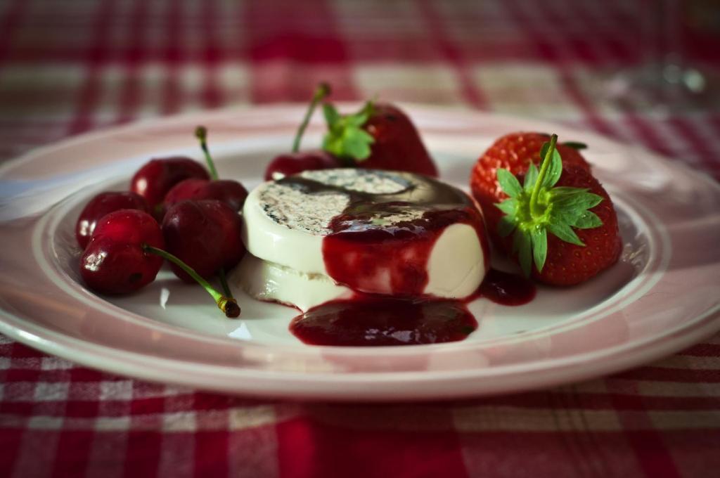 Belle De Nuit Bed & Breakfast Oppède Екстериор снимка