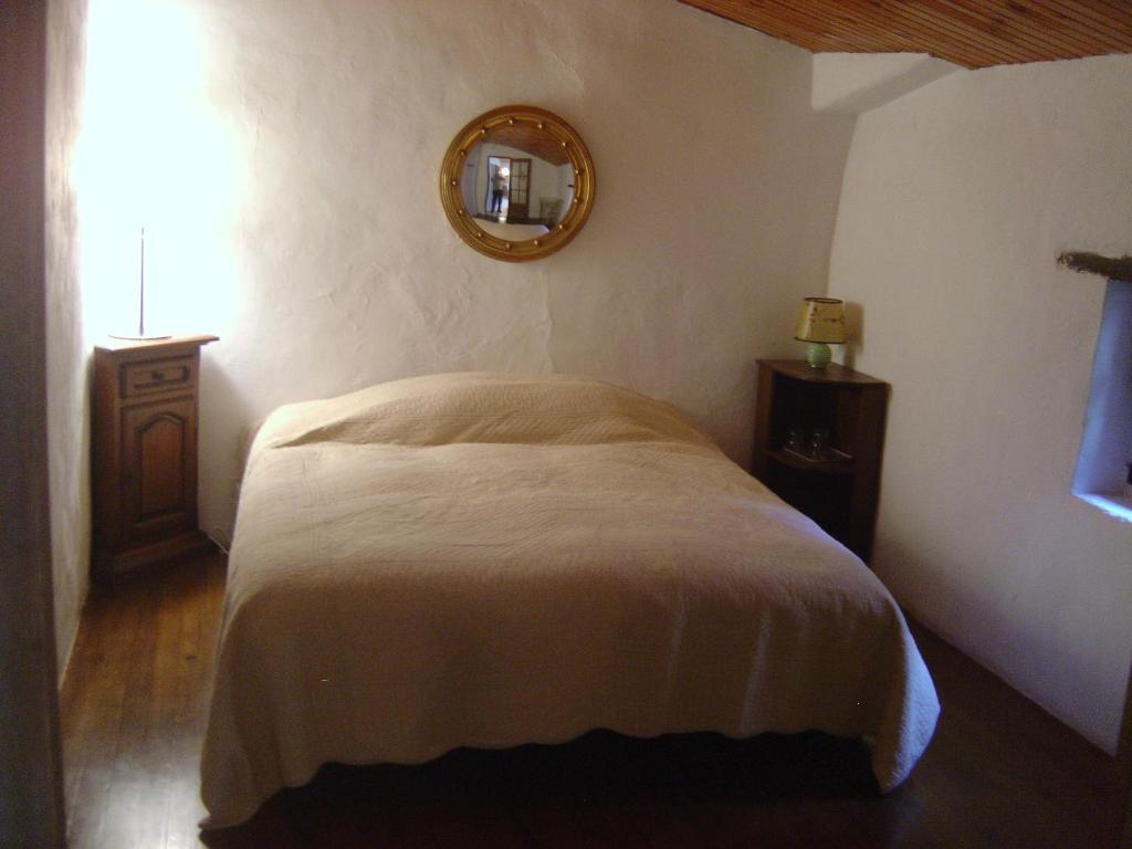 Belle De Nuit Bed & Breakfast Oppède Стая снимка